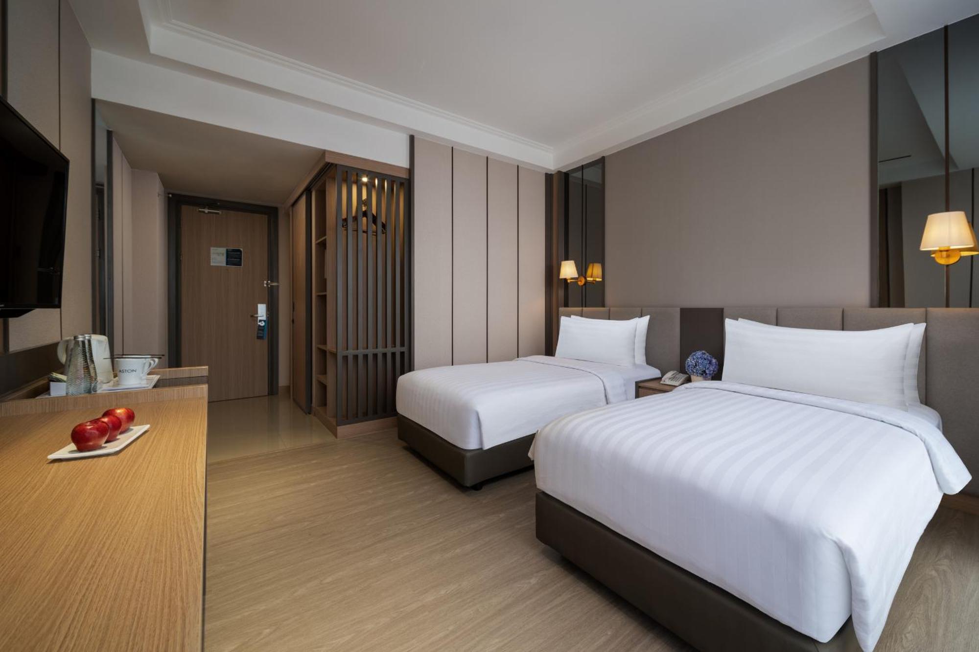 Aston Purwokerto Hotel & Conference Center Esterno foto