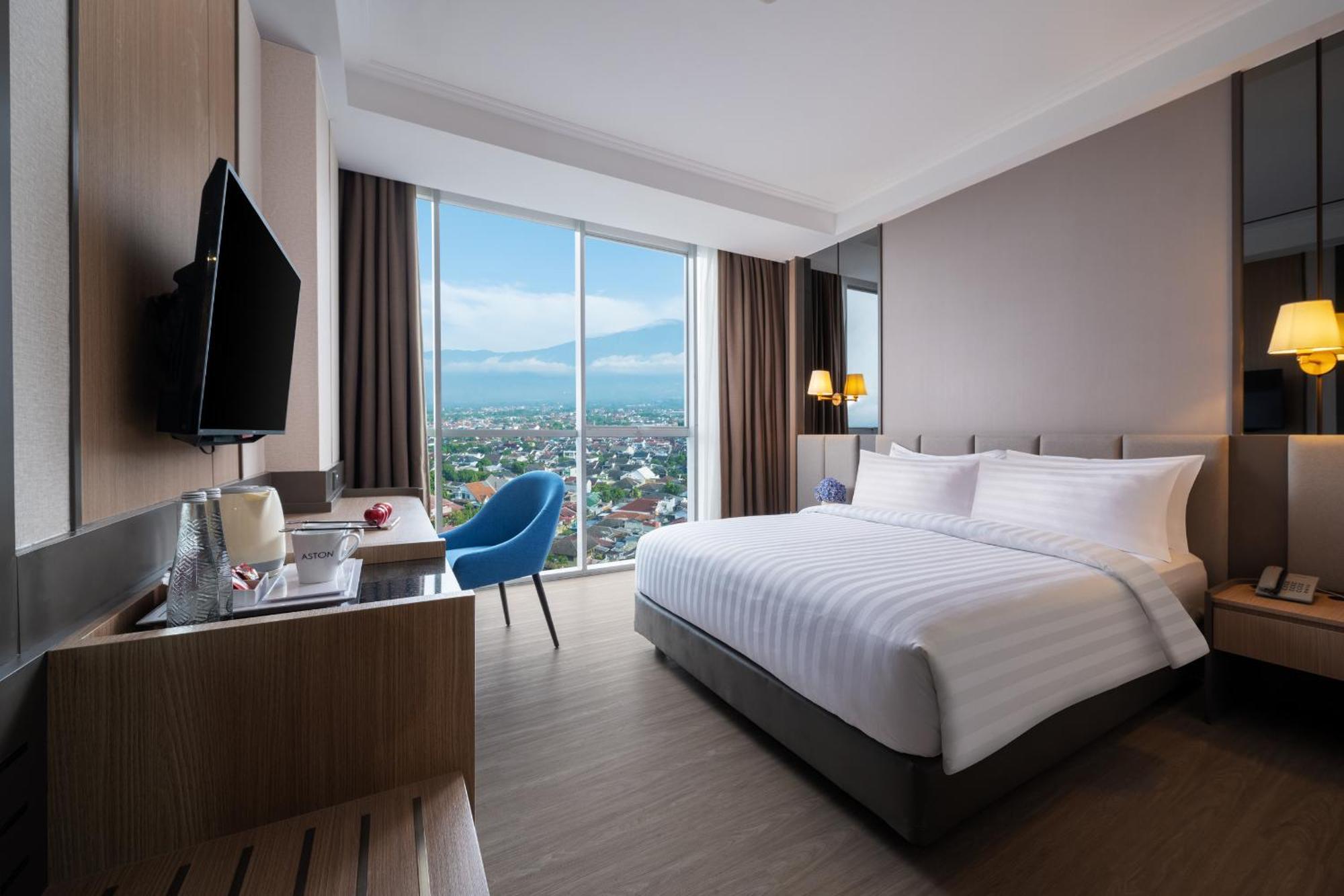 Aston Purwokerto Hotel & Conference Center Esterno foto