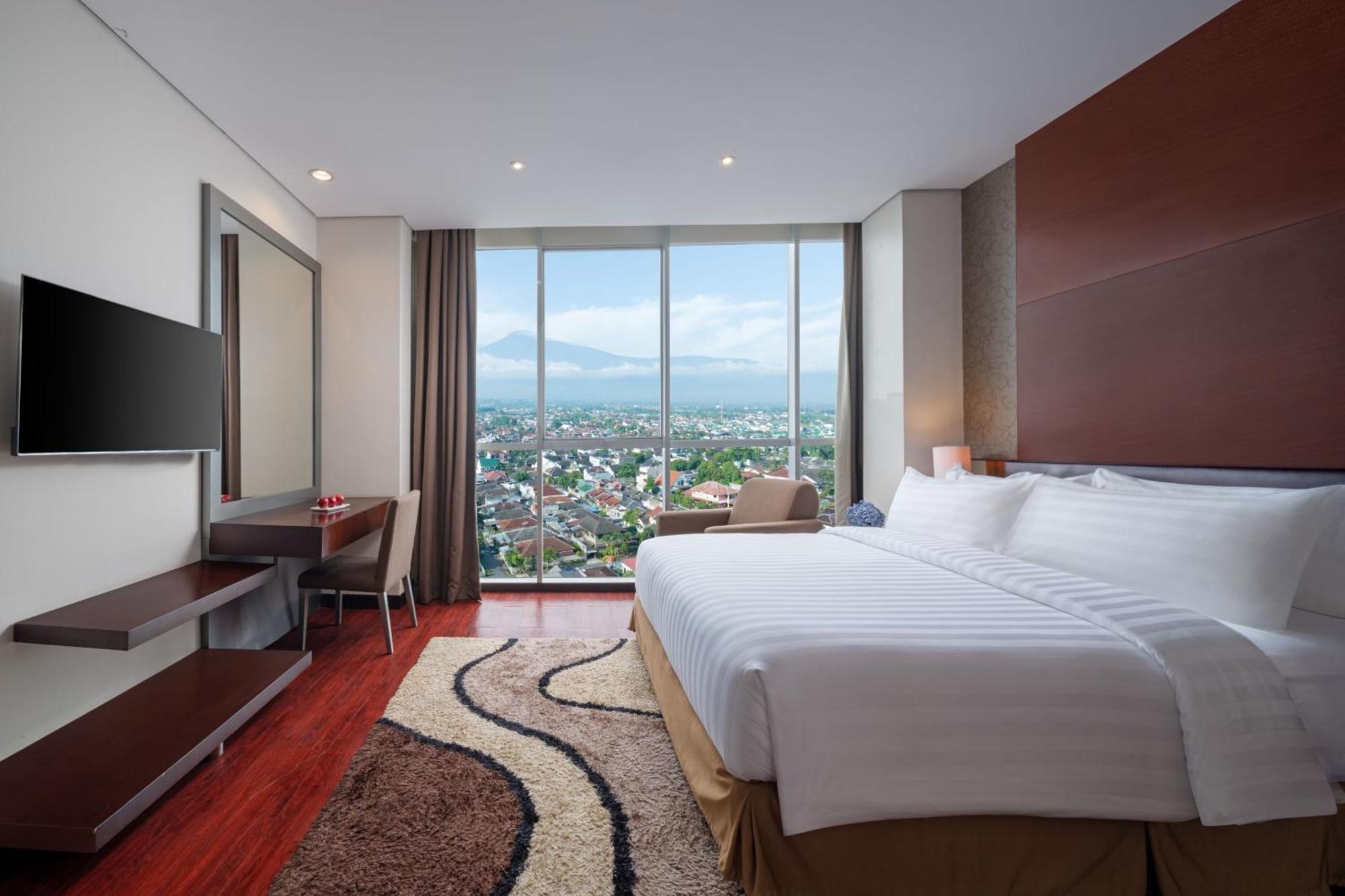 Aston Purwokerto Hotel & Conference Center Esterno foto