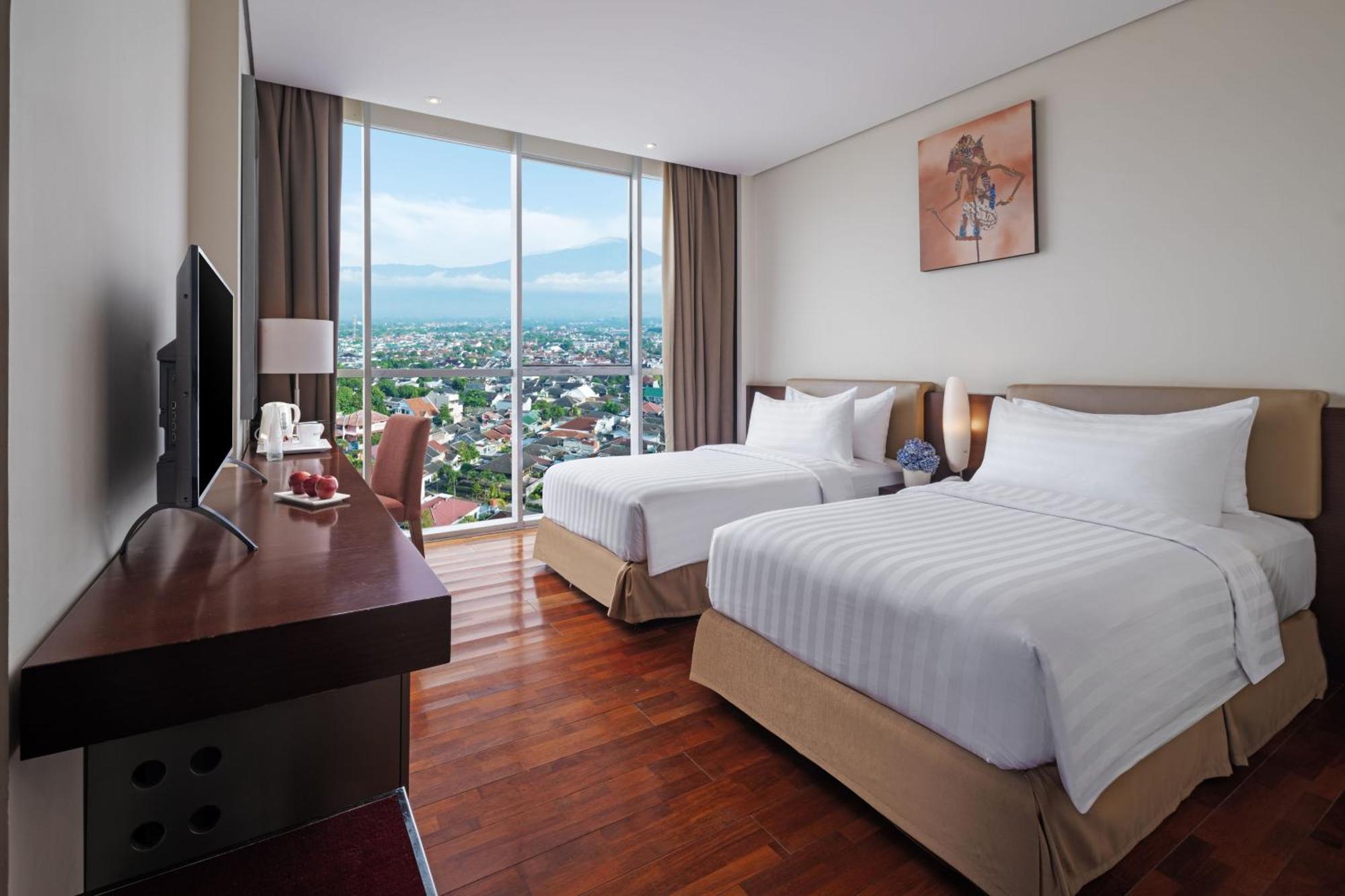 Aston Purwokerto Hotel & Conference Center Esterno foto