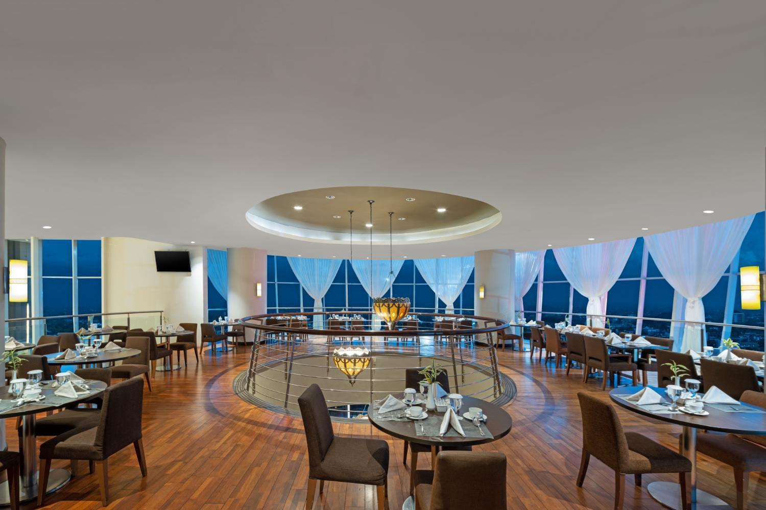 Aston Purwokerto Hotel & Conference Center Esterno foto